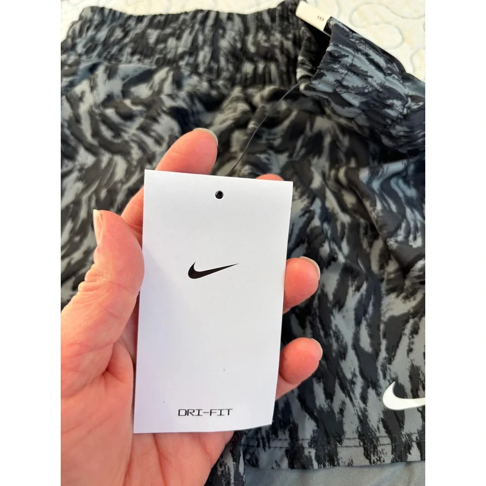 Nike One Dri-FIT Kids Size Medium Training‎ Shorts Grey Black Abstract